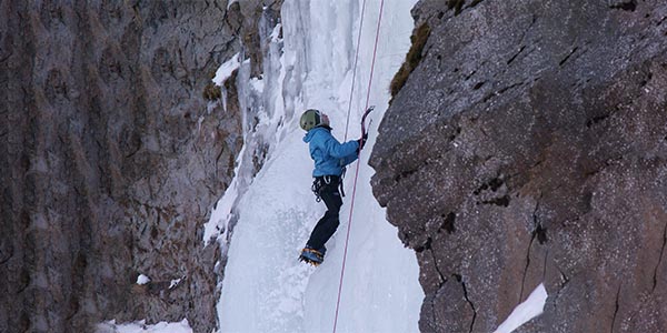 Cascade de glace et alpinisme