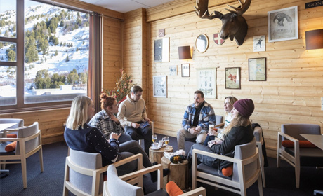 Village Club ski Arc 2000