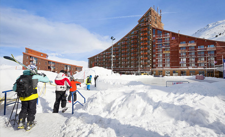 Village Club ski Arc 2000