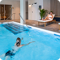 Piscine intérieure - extérieure Piscine intérieure - extérieure