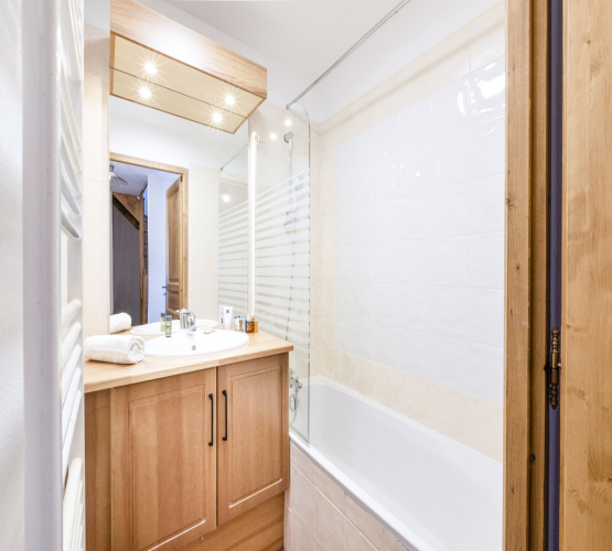 residence-club-ski-montgenevre-le-hameau-des-airelles-08